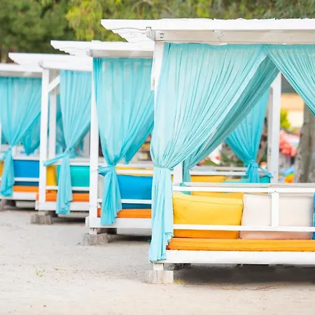 فندق شوجر بيتش كلوب 3*