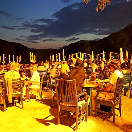 شوجر بيتش كلوب