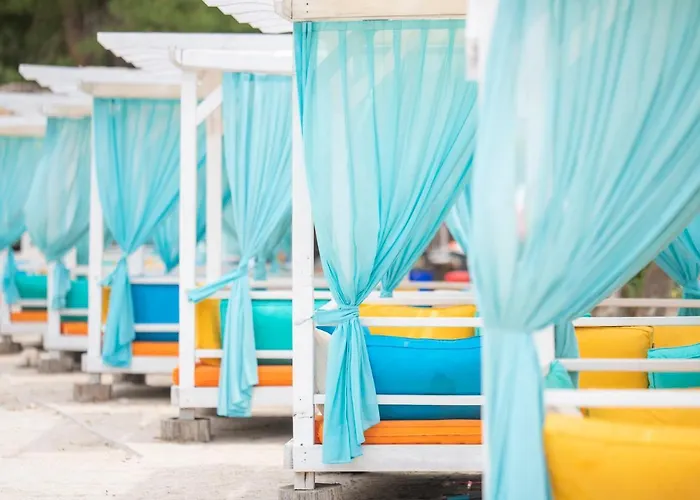 糖果海滩俱乐部酒店 3*