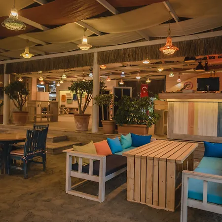 Sugar Club מלון 3*